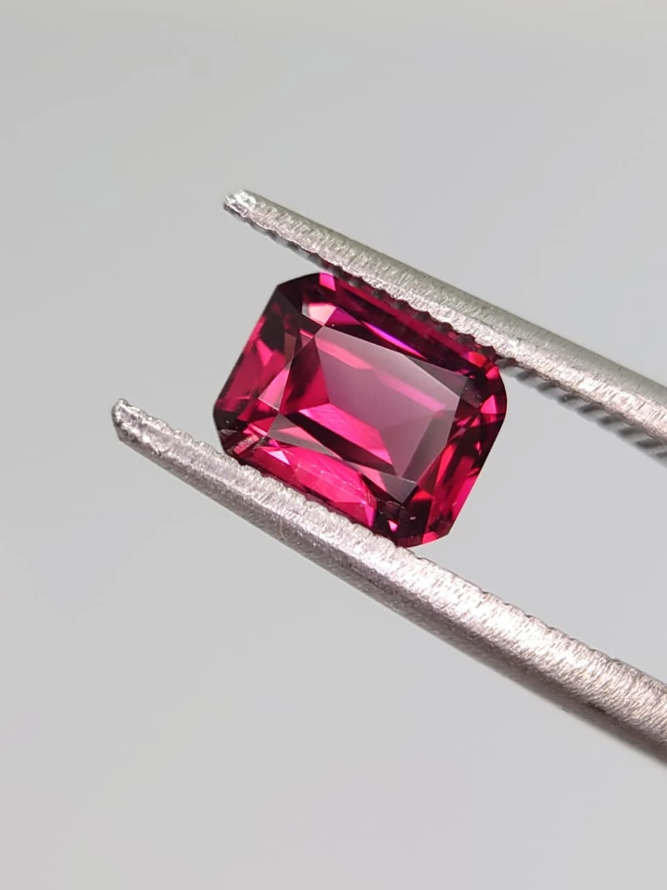 1.2ct Natural Rhodolite Garnet Loose Gemstone from Tanzania — view 4